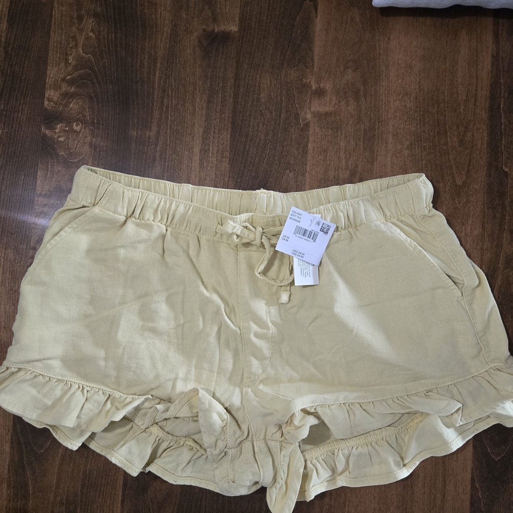 American Eagle Ruffle Linen Shorts Nwt
